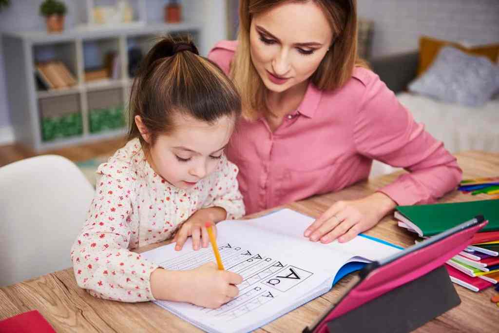 When Should Children Learn to  Write On Lined-Paper